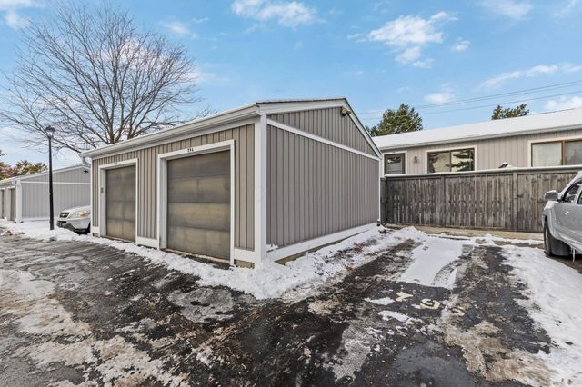 796 Timber Way Drive, 15B, Columbus, OH 43085