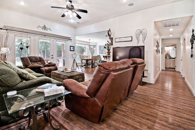 6 Devonshire Drive, Bella Vista, AR 72715