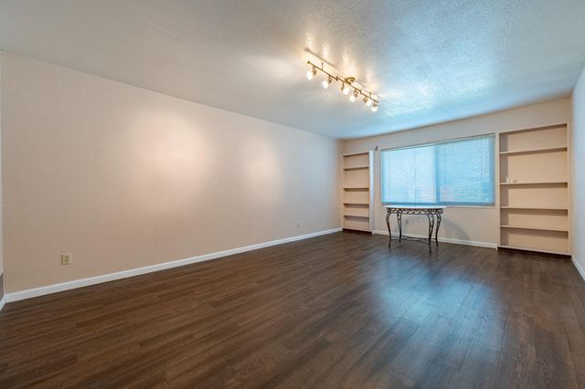 512 Spalding Ct, Merced, CA 95348