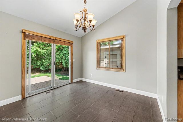 34335 Heartsworth Lane, Sterling Heights, MI 48312