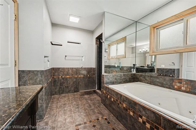 34335 Heartsworth Lane, Sterling Heights, MI 48312