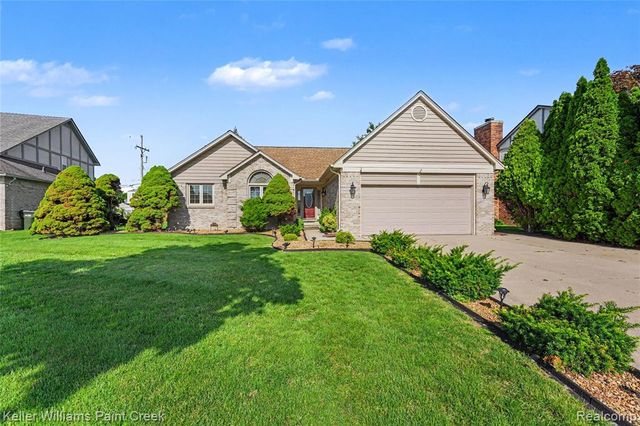 34335 Heartsworth Lane, Sterling Heights, MI 48312