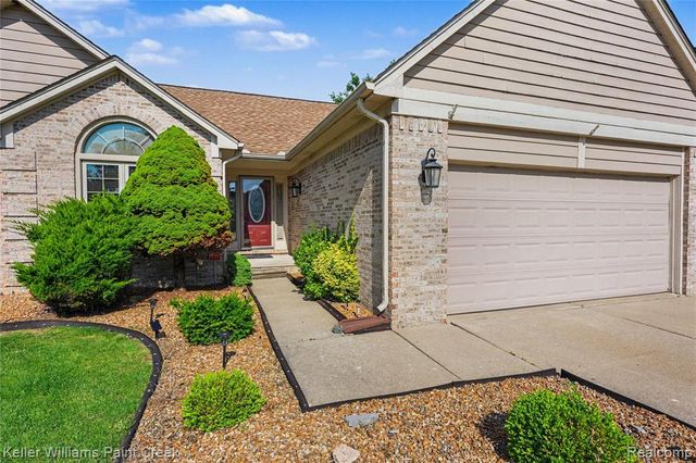 34335 Heartsworth Lane, Sterling Heights, MI 48312