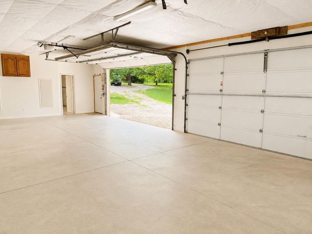 6001 S Farm Road 249, Rogersville, MO 65742