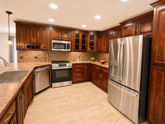 6001 S Farm Road 249, Rogersville, MO 65742