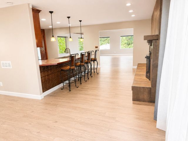 6001 S Farm Road 249, Rogersville, MO 65742
