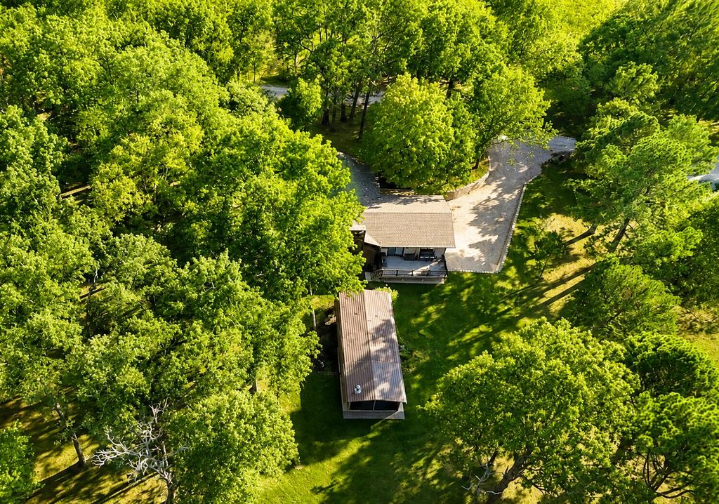 6001 S Farm Road 249, Rogersville, MO 65742