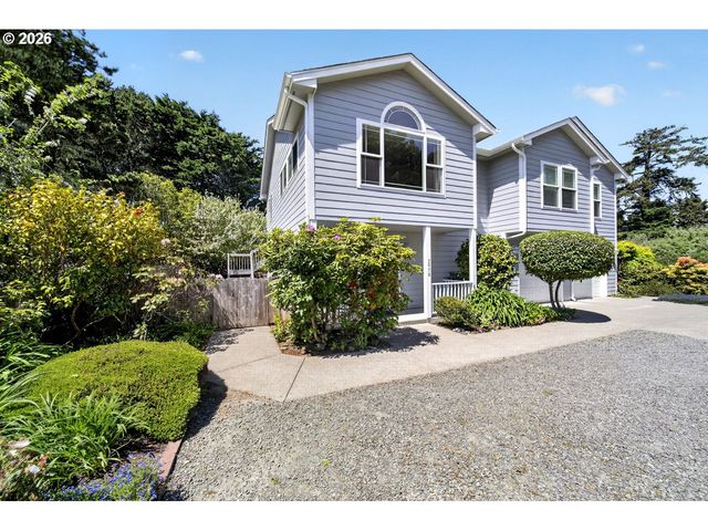 3956 BEACH LOOP Dr Sw, Bandon, OR 97411