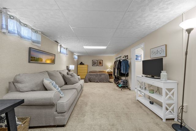 425 Red Fox Road SE, Cedar Rapids, IA 52403