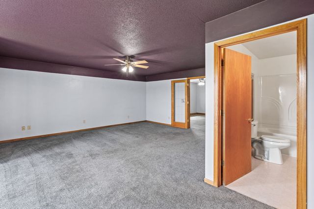 1527 11th Street, Dewitt, IA 52742