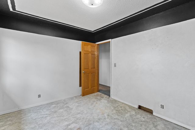 1527 11th Street, Dewitt, IA 52742