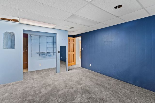 1527 11th Street, Dewitt, IA 52742