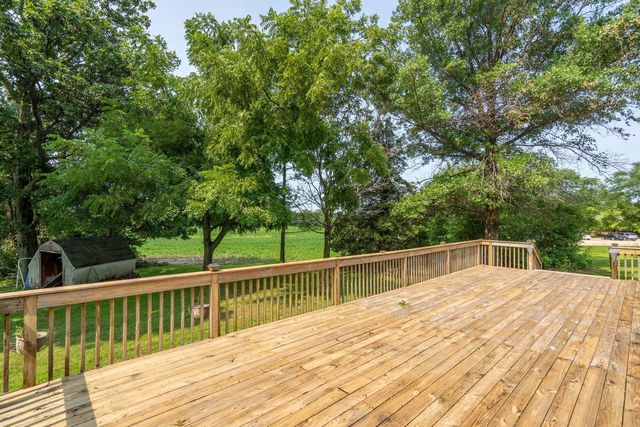 1527 11th Street, Dewitt, IA 52742