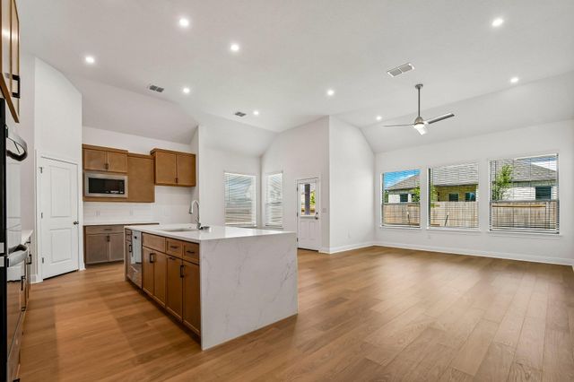 279 San Saba DR, Buda, TX 78610