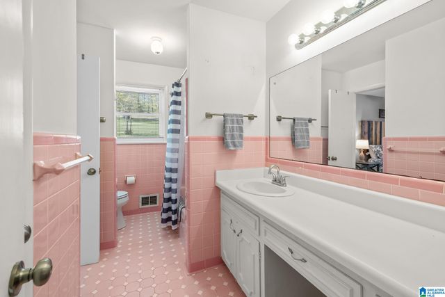 1110 LAKESIDE DRIVE, Talladega, AL 35160