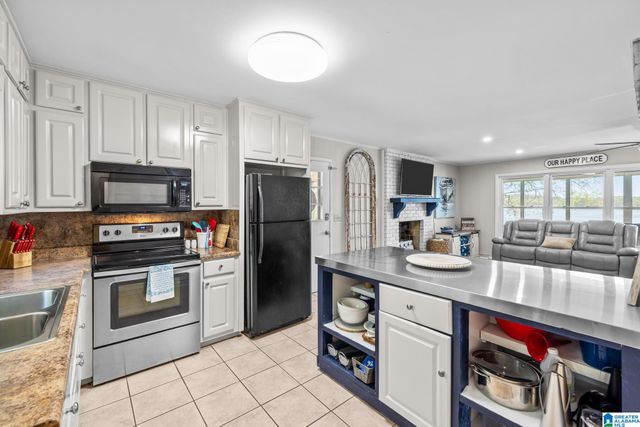 1110 LAKESIDE DRIVE, Talladega, AL 35160