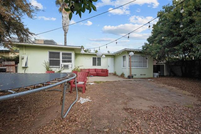 6233 Mary Lane Dr, San Diego, CA 92115