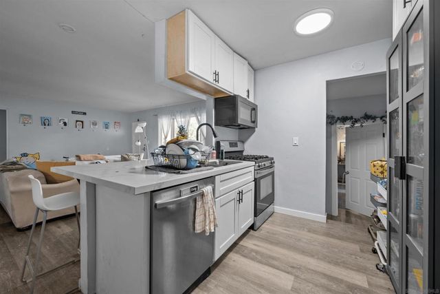 6233 Mary Lane Dr, San Diego, CA 92115