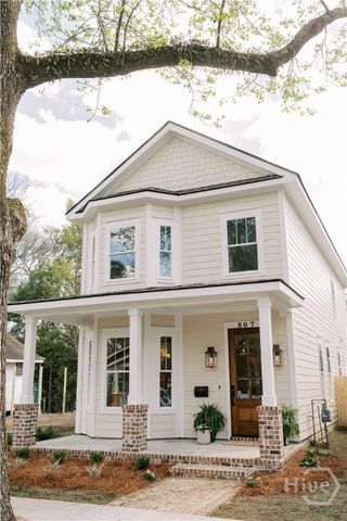 807 E 33rd, Savannah, GA 31401