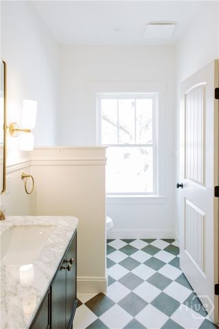 807 E 33rd, Savannah, GA 31401