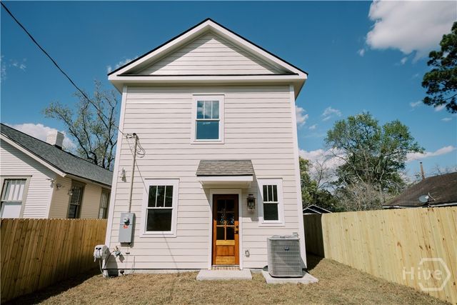 807 E 33rd, Savannah, GA 31401