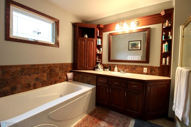 1307 Libra Lane, Fargo, ND 58104