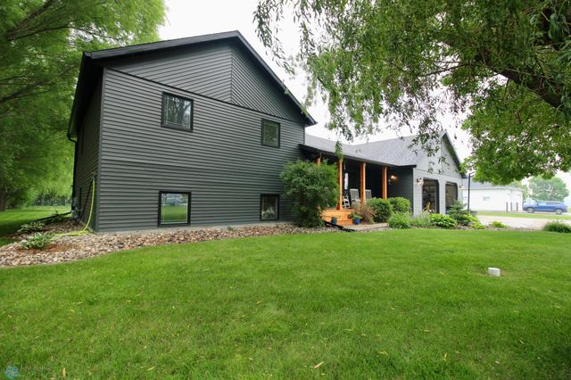1307 Libra Lane, Fargo, ND 58104