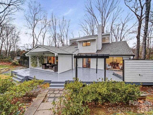 3911 Windwood Circle, Charlotte, NC 28226