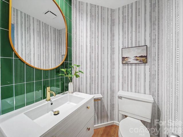 3911 Windwood Circle, Charlotte, NC 28226