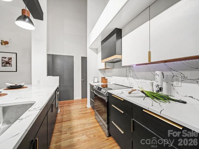 3911 Windwood Circle, Charlotte, NC 28226