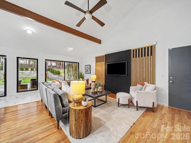 3911 Windwood Circle, Charlotte, NC 28226