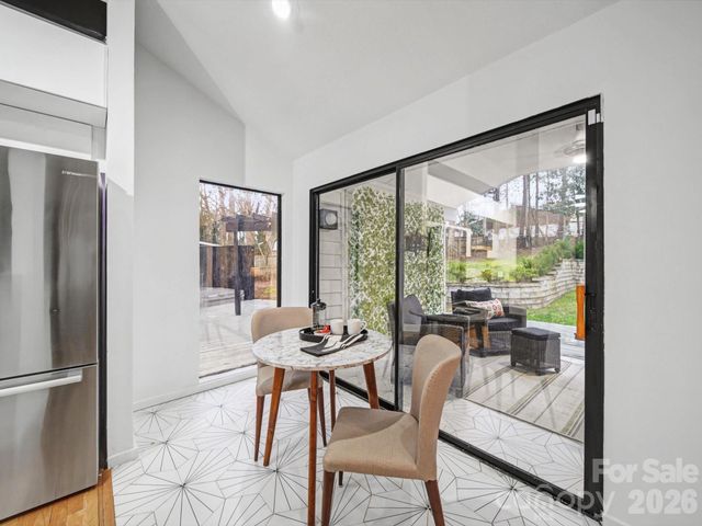 3911 Windwood Circle, Charlotte, NC 28226