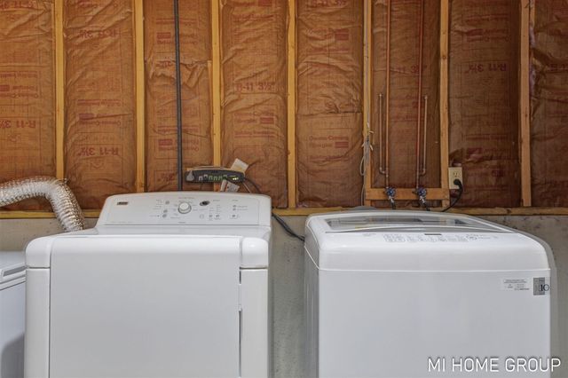 641 Pineview Drive, Holland, MI 49424