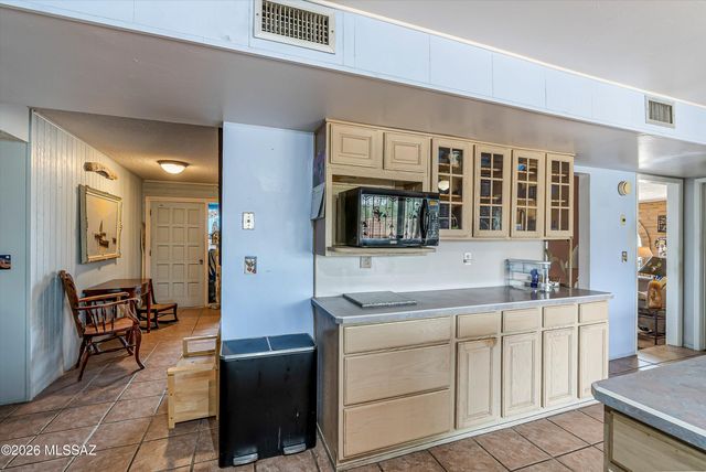 805 S Avenida Los Reyes, Tucson, AZ 85748