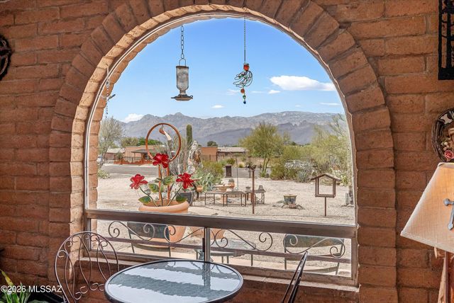 805 S Avenida Los Reyes, Tucson, AZ 85748