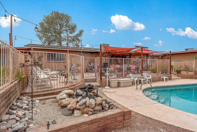 805 S Avenida Los Reyes, Tucson, AZ 85748