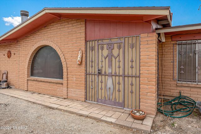 805 S Avenida Los Reyes, Tucson, AZ 85748