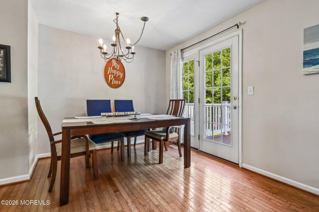 22 New Castle Street, Farmingdale, NJ 07727