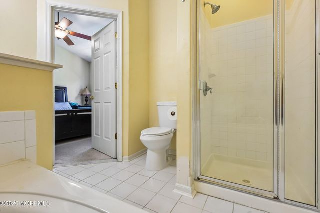 22 New Castle Street, Farmingdale, NJ 07727