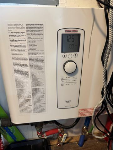 41 W 6th Street, Patchogue, NY 11772