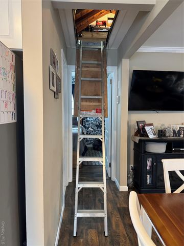 41 W 6th Street, Patchogue, NY 11772