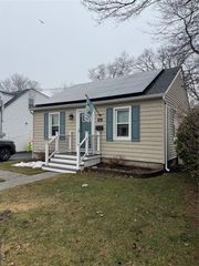 41 W 6th Street, Patchogue, NY 11772