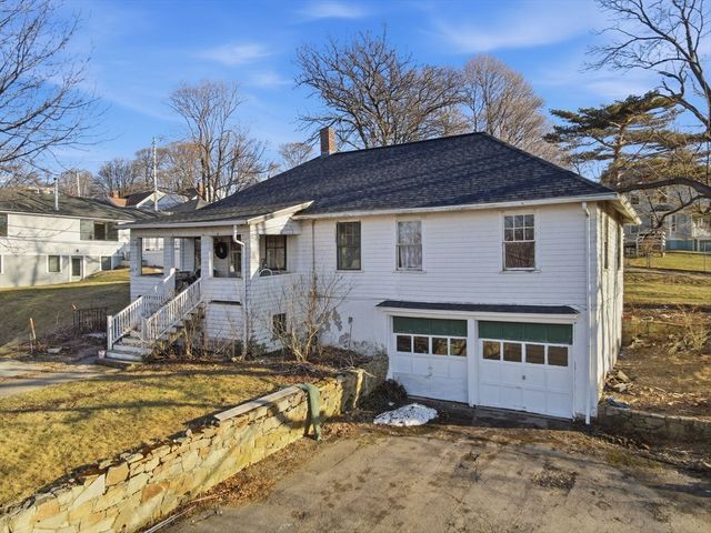 63 Halvorsen Ave, Hull, MA 02045