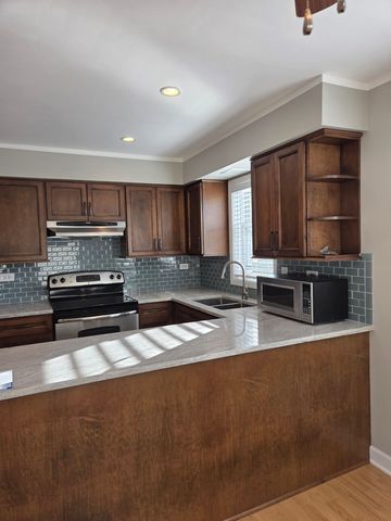 6830 W Lode Drive 3A, Worth, IL 60482