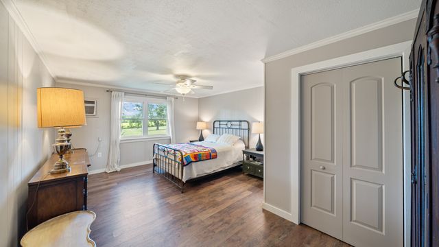 1053 Vz County Road 4206, Athens, TX 75752