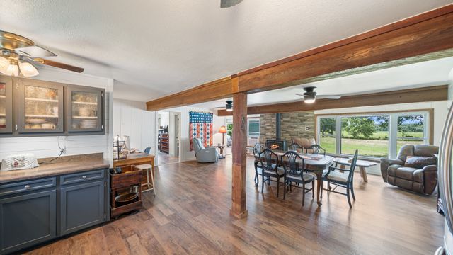 1053 Vz County Road 4206, Athens, TX 75752