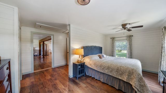 1053 Vz County Road 4206, Athens, TX 75752