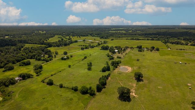 1053 Vz County Road 4206, Athens, TX 75752