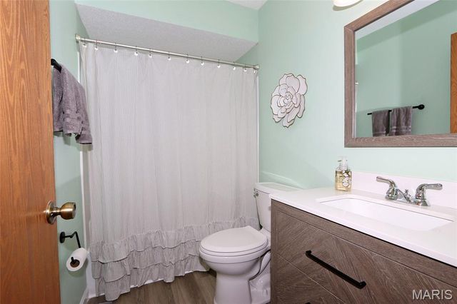 13138 Royal Pines Drive, Maryland Heights, MO 63146