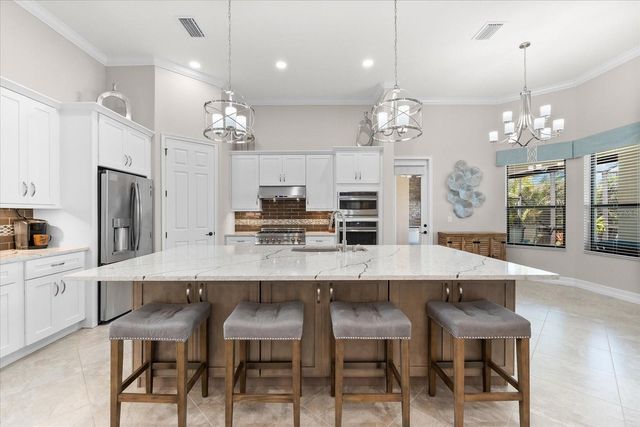 5637 ARNIE LOOP, Bradenton, FL 34211